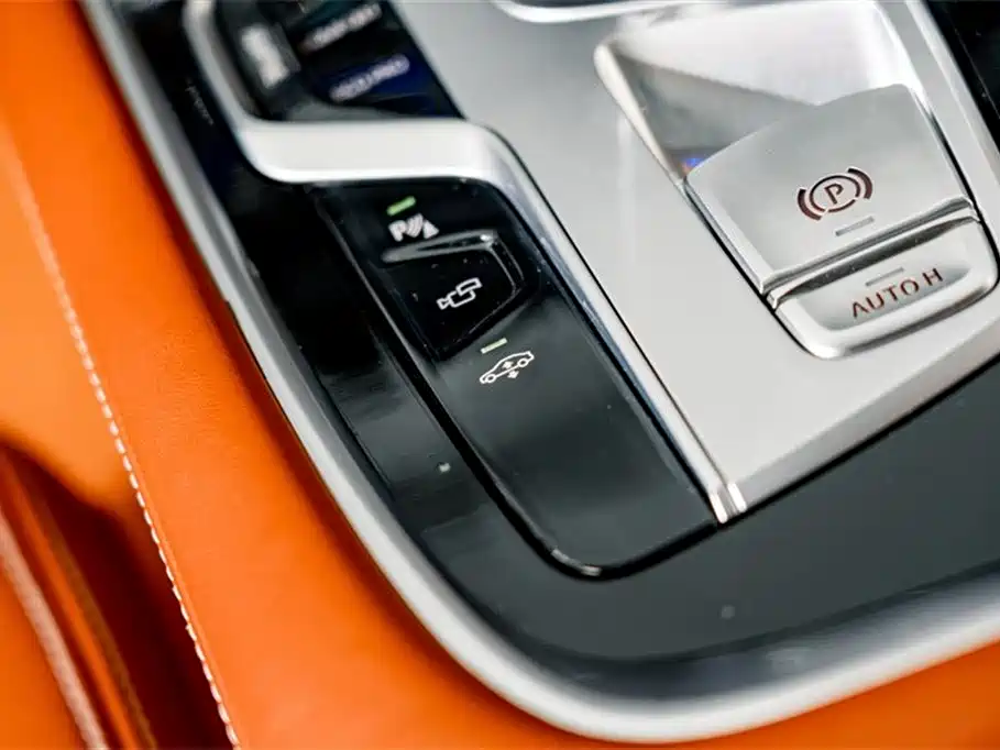 BMW 7 Series 2023 — фото 18
