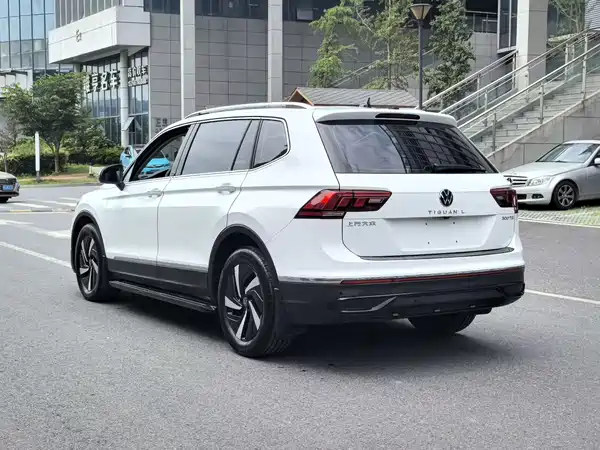 Volkswagen Tiguan L 2025