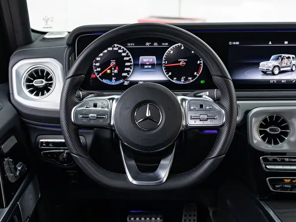 Mercedes-Benz G-Class 2025 — фото 12