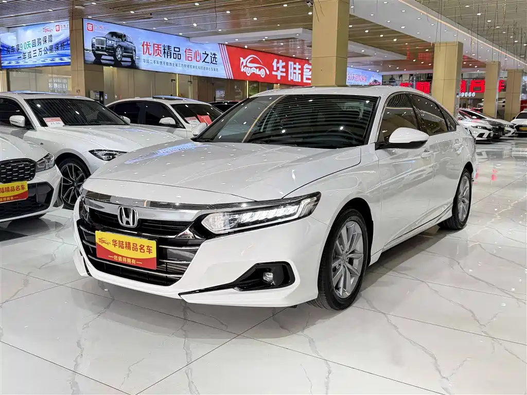 Honda Accord 2022 — фото 1