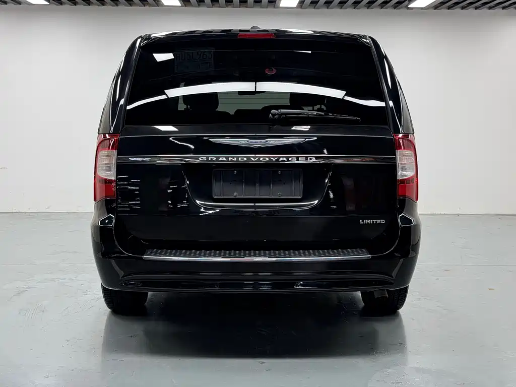 Chrysler Grand Voyager 2018 — фото 23