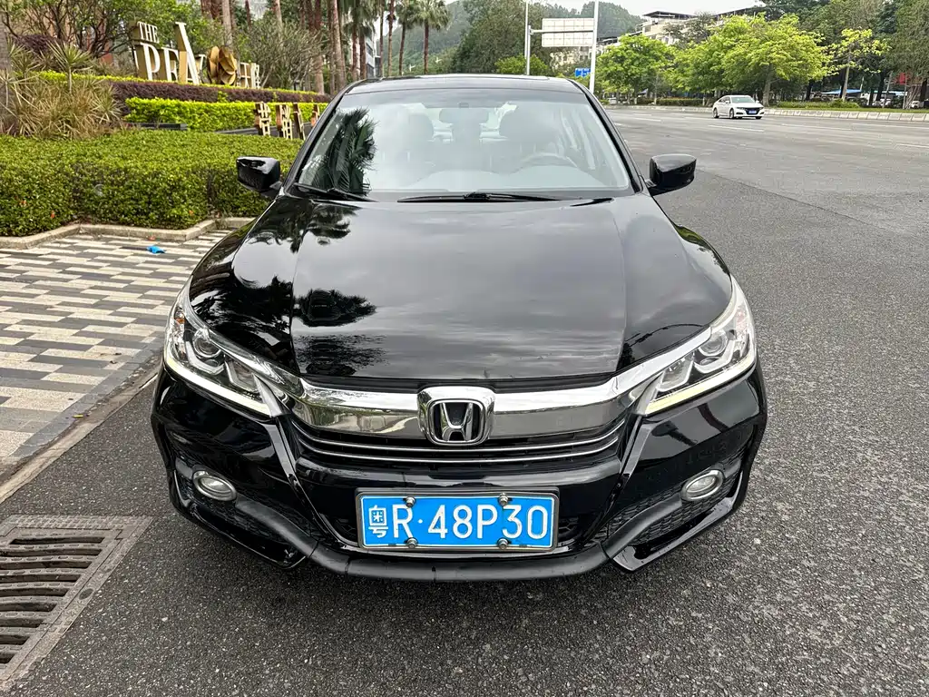 Honda Accord 2017 — фото 2
