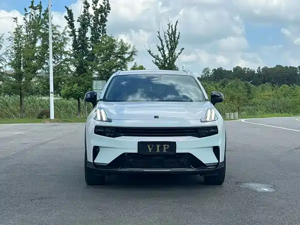 Lynk & Co 06 2022