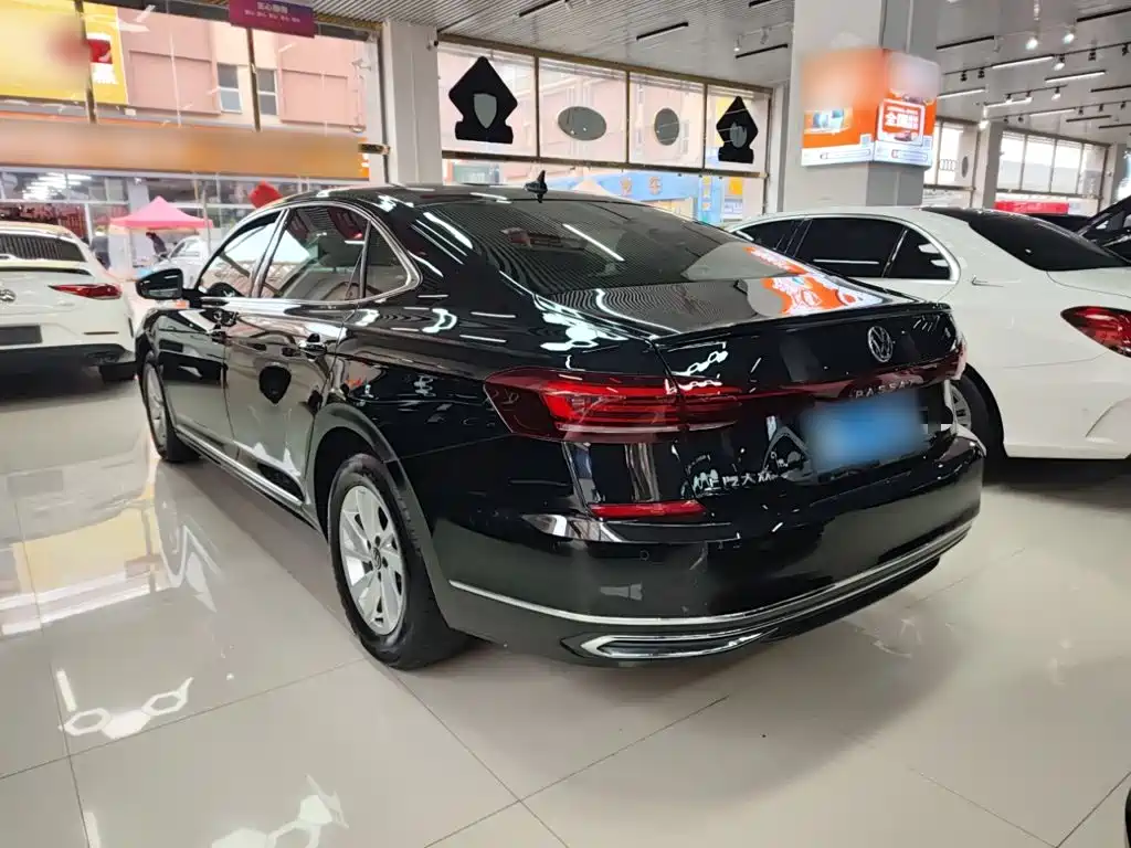 Volkswagen Passat 2025
