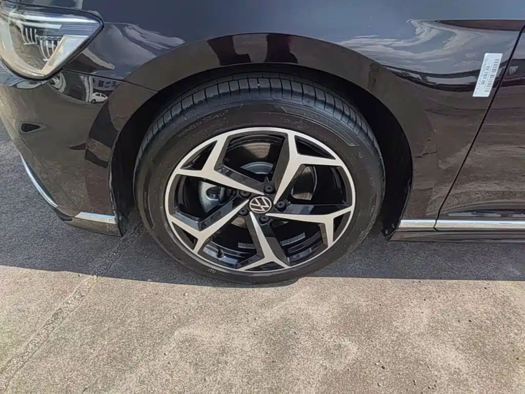 Volkswagen Magotan 2026 — фото 23