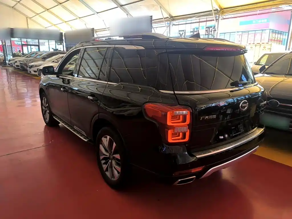 GAC Trumpchi GS8 2017 — фото 5