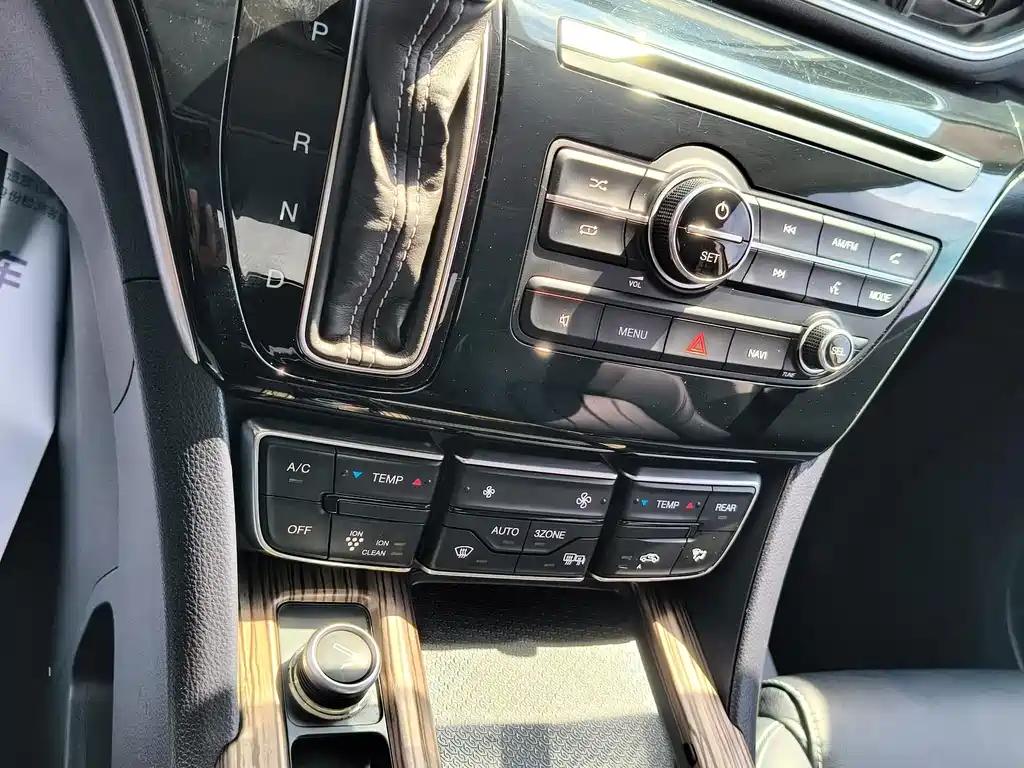 GAC Trumpchi M8 2019 — фото 10