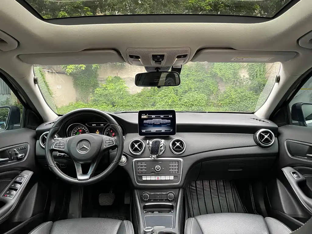 Mercedes-Benz GLA 2018 — фото 5
