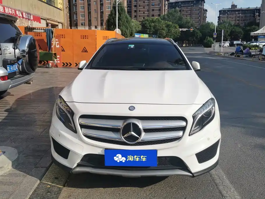 Mercedes-Benz GLA 2015 — фото 2