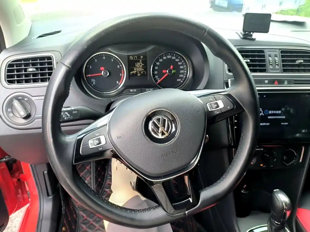 Volkswagen Polo 2019 — фото 11
