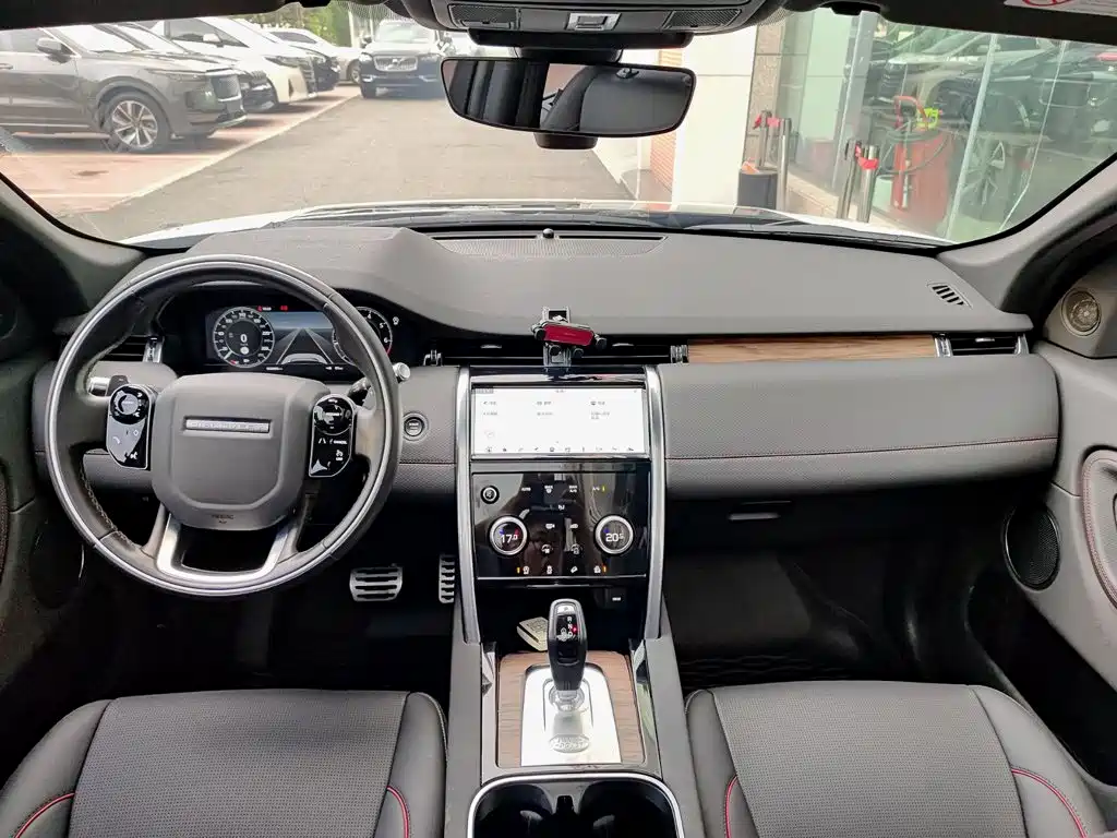 Land Rover Discovery Sport 2020 — фото 10
