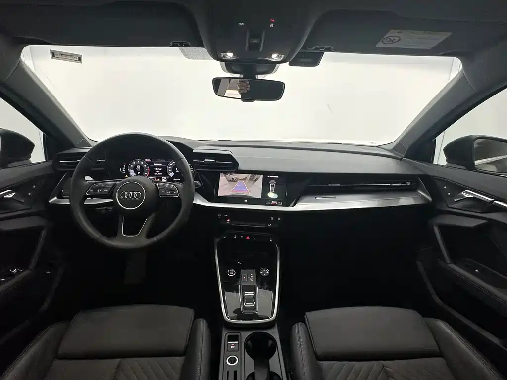 Audi A3 2022 — фото 10