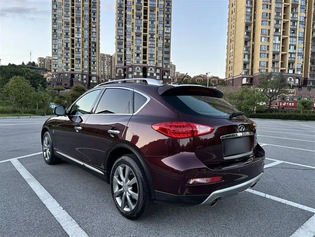Infiniti QX50 2017 — фото 25