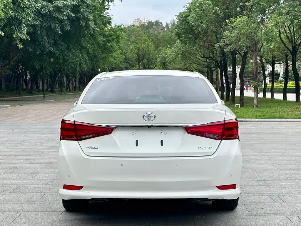 Toyota Crown 2017 — фото 14