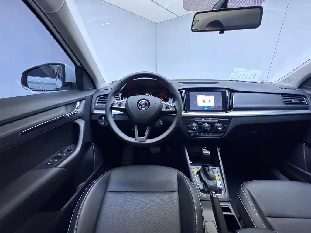Skoda Kamiq 2023 — фото 13