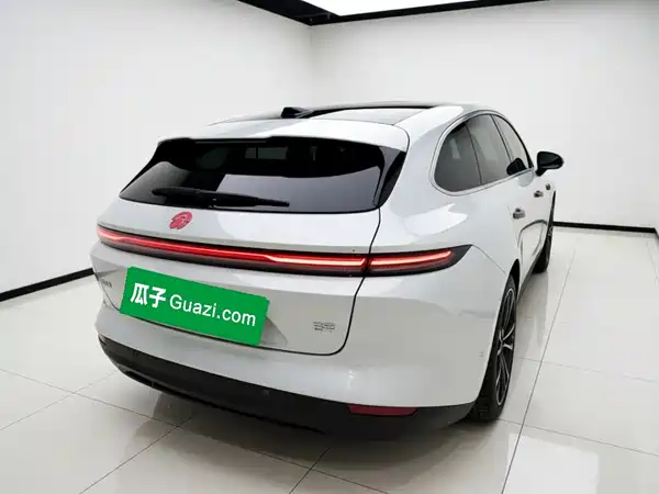 NIO ET5T 2024