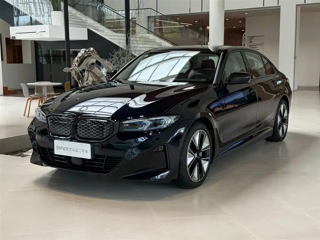 BMW i3 2024 — фото 1
