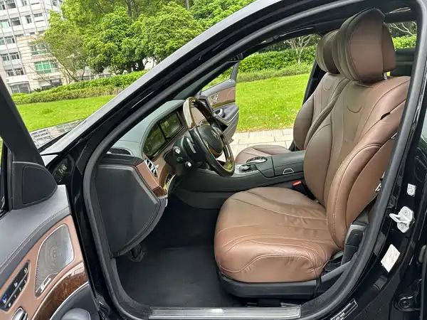 Mercedes-Benz Maybach S-Class 2015