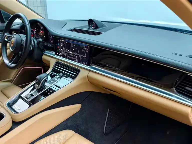 Porsche Panamera 2022 — фото 11