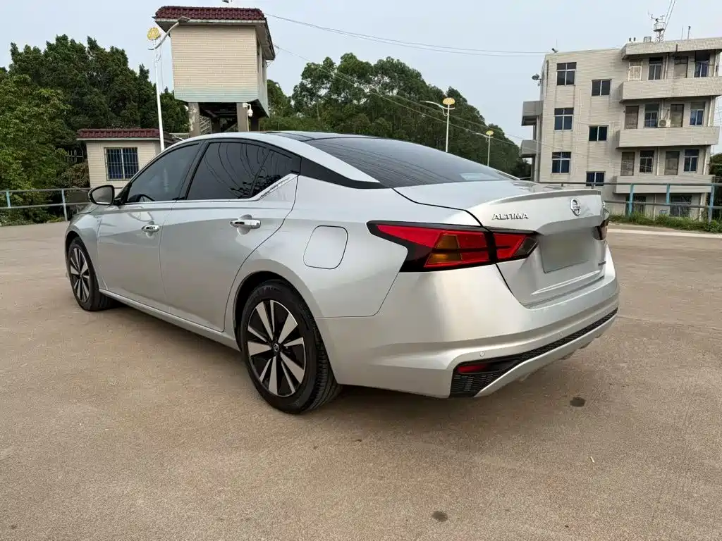 Nissan Teana 2019 — фото 25