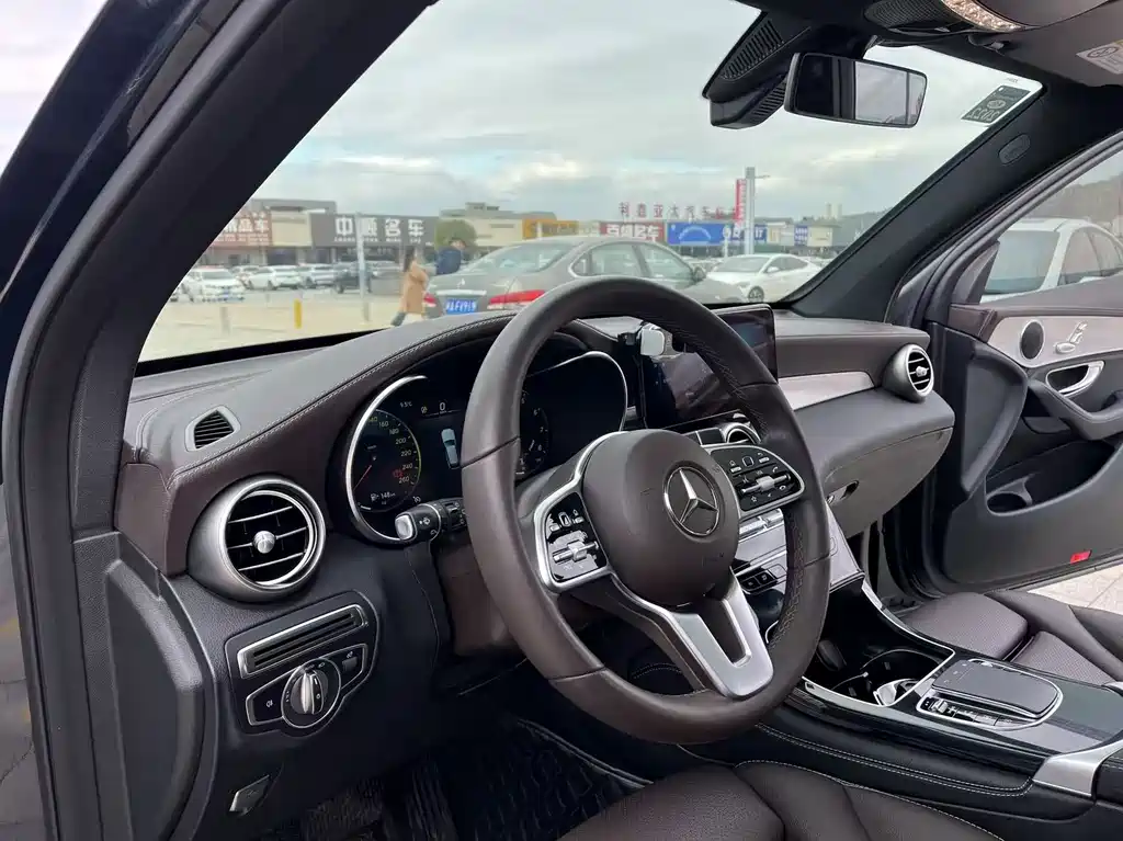 Mercedes-Benz GLC 2020 — фото 11
