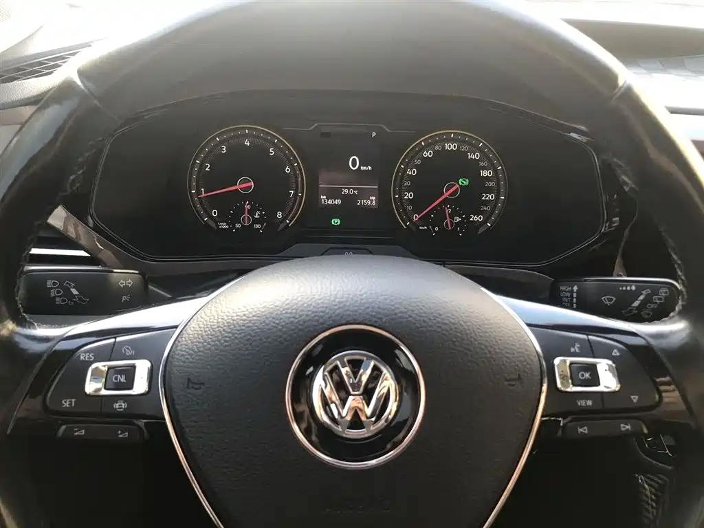 Volkswagen Tharu 2019 — фото 11