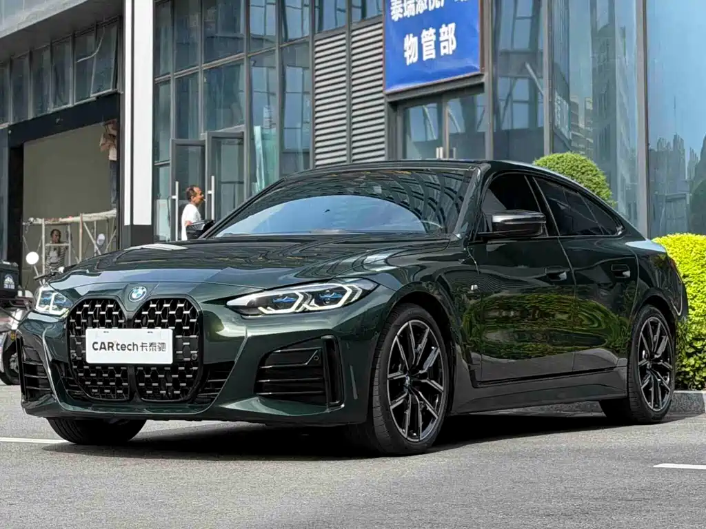 BMW 4 Series 2023 — фото 1