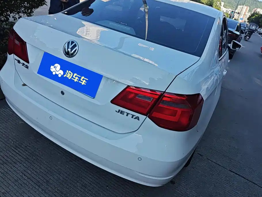 Volkswagen Jetta 2015