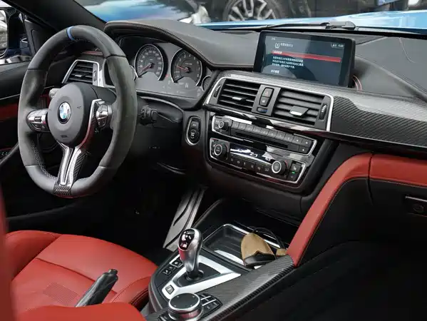 BMW M4 2017