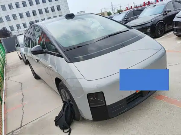 Li Auto MEGA 2024