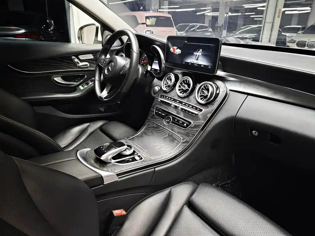 Mercedes-Benz C-Class 2017 — фото 10