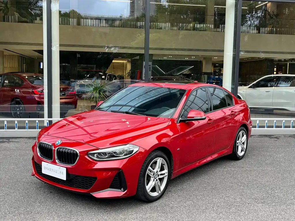 BMW 1 Series 2021