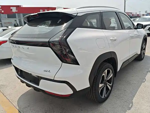 Geely Boyue L 2026