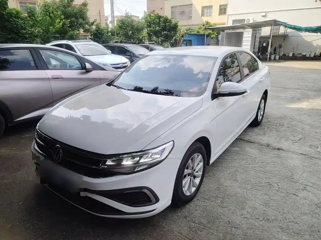 Volkswagen Bora 2024
