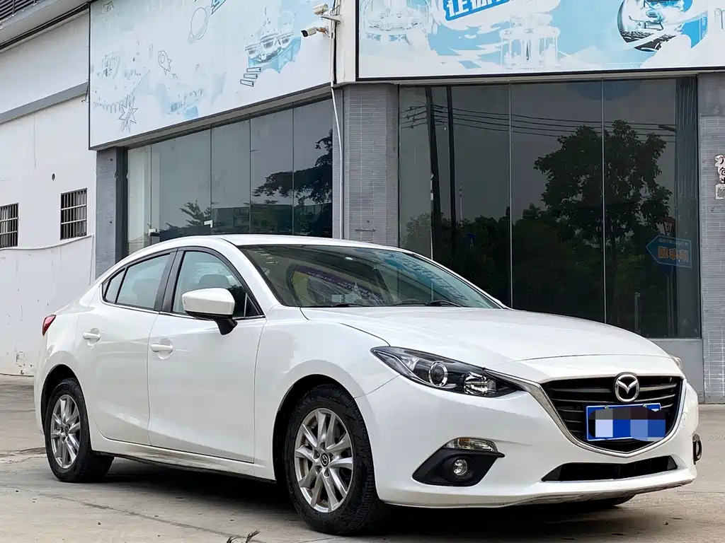 Mazda 3 Axela 2015 — фото 3
