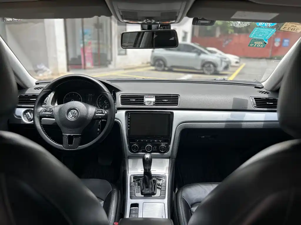 Volkswagen Passat 2015 — фото 17