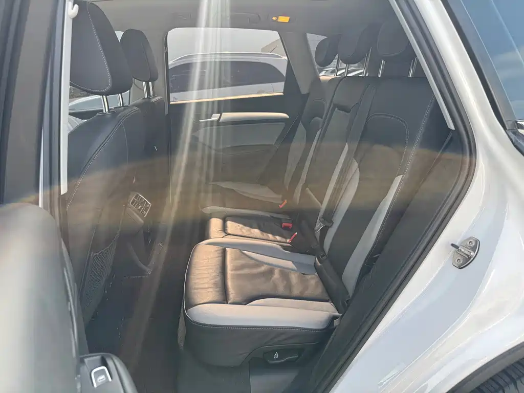 Audi Q5 2018 — фото 17