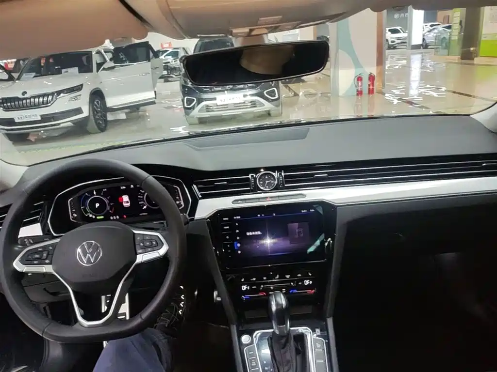 Volkswagen Magotan GTE PHEV 2023 — фото 10