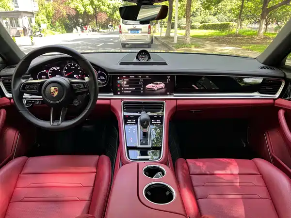 Porsche Panamera 2024
