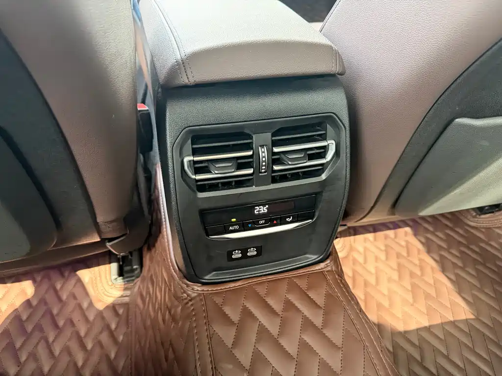 BMW 3 Series 2020 — фото 17