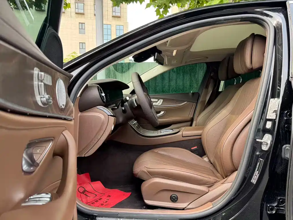 Mercedes-Benz E-Class 2020 — фото 4