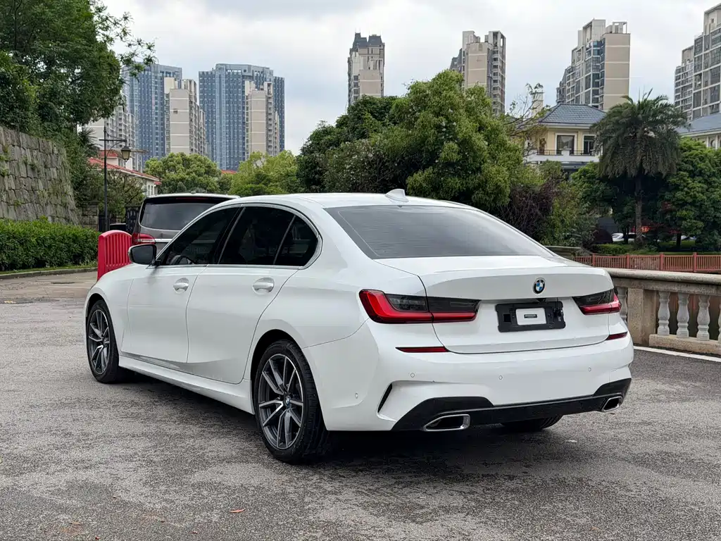 BMW 3 Series 2020