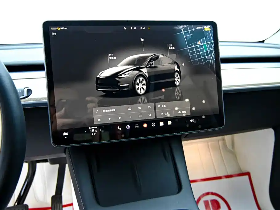 Tesla Model Y 2023 — фото 17