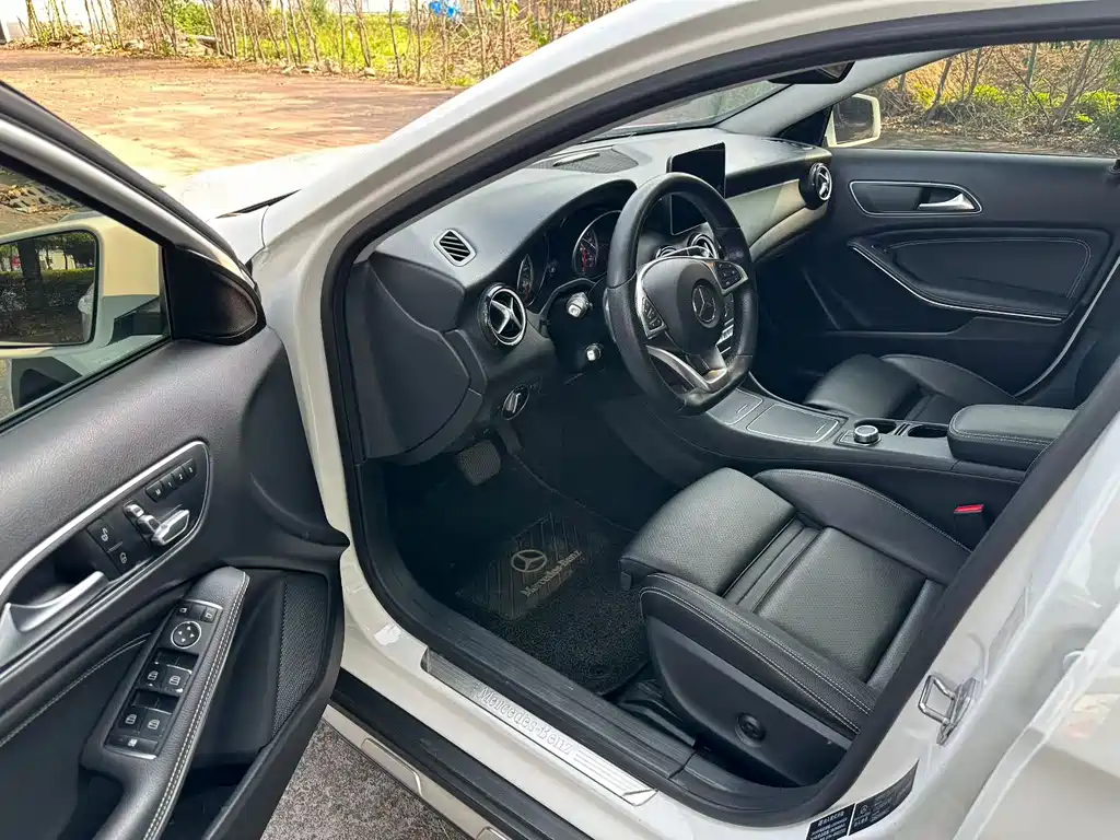 Mercedes-Benz GLA 2019