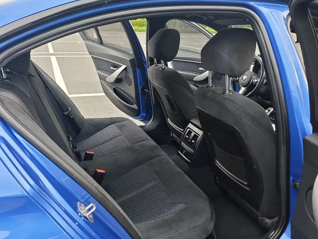 BMW 3 Series 2016 — фото 8