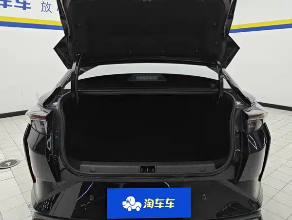 Dongfeng Yixuan 2021