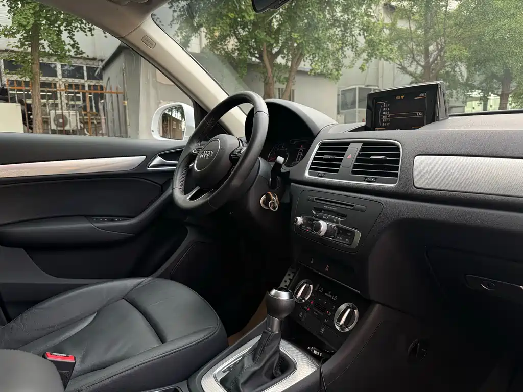 Audi Q3 2014