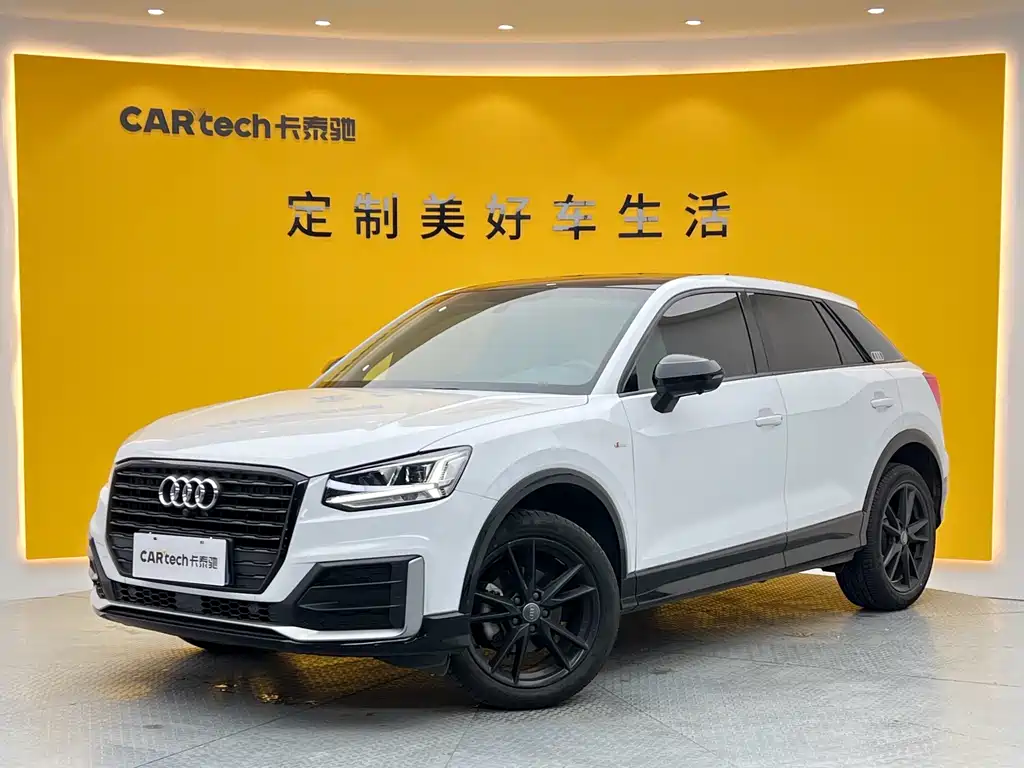 Audi Q2L 2021 — фото 1