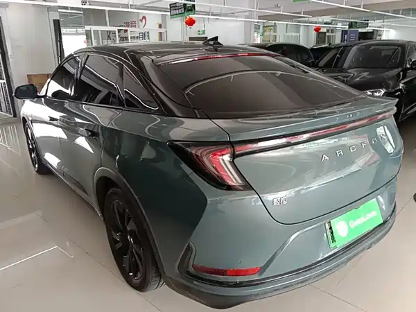 Arcfox Alpha S 2024