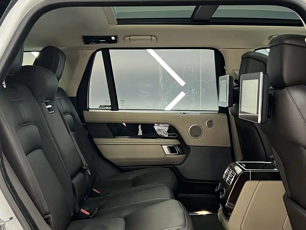 Land Rover Range Rover 2021 — фото 14